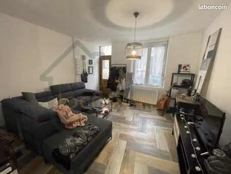 maison 2 pièces 52 m²