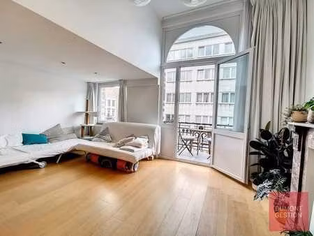 appartement cosy avec balcon – 1 chambre + espace bureau