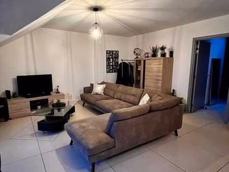 appartement 2 ch. avec terrasse à couvin