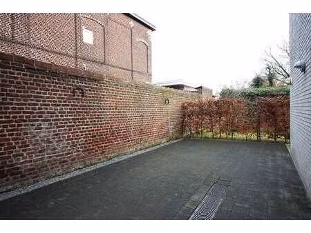 parking extérieur extra-large