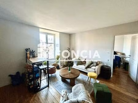 location appartement 2 pièces à nantes (44000) : à louer 2 pièces / 38m² nantes