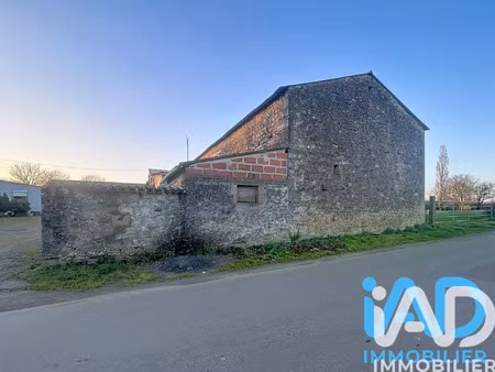 vente maison 1 pièce 100 m² saint-maixent-de-beugné (79160)