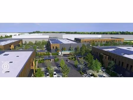 vente local industriel 3269 m² brie-comte-robert (77170)