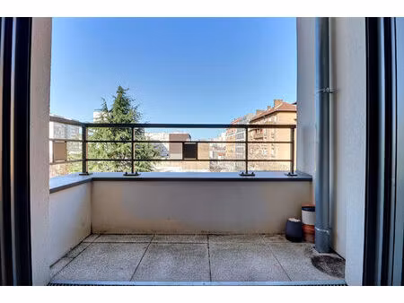 appartement aubervilliers 3 pièce(s) 62.77 m2