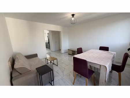 à louer f3 meublé de 57 12 m2 le plessis-trévise résid