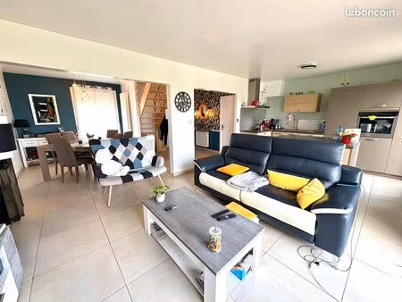 opportunité à saisir : maison semi-individuelle  4ch avec jardin et terrasse dans un secte