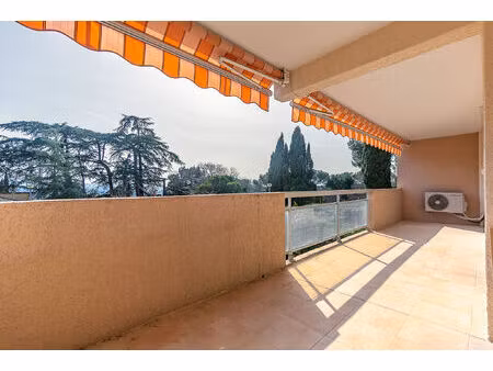 location appartement 4 pièces 91 m² à aix-en-provence (13100)