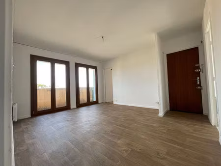 les milles - type 3 en dernier étage - 57m² - 980€