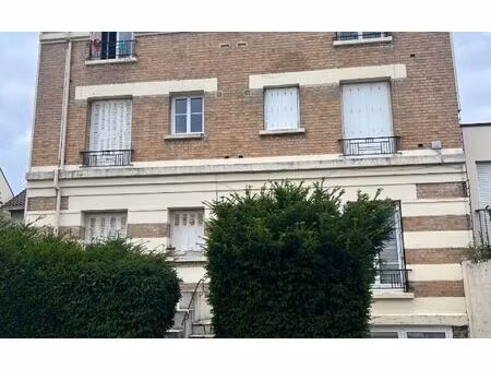 location appartement  m² t-2 à antony  810 €