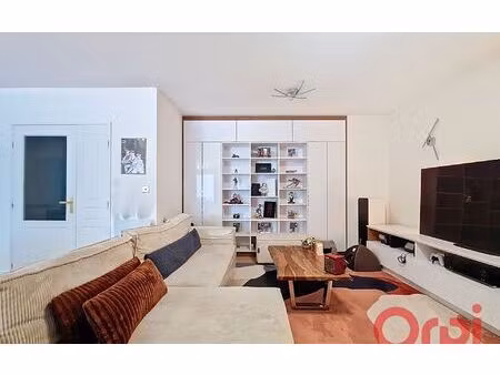 location appartement  60.25 m² t-3 à lyon 3  1 200 €