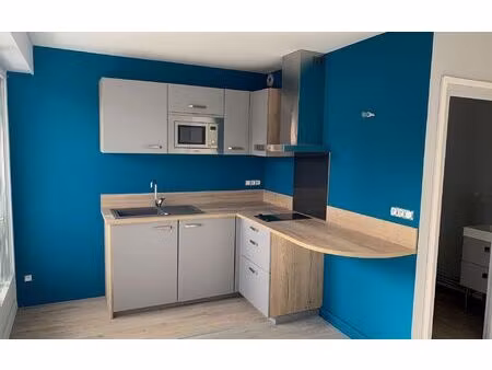 location appartement  m² t-2 à pont-l'évêque  450 €