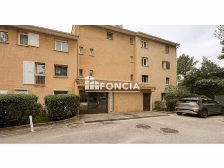 t3 en rdj et parking privatif