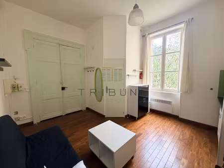 agen studio 18 m2 rez-de-chaussée emplacement recherch