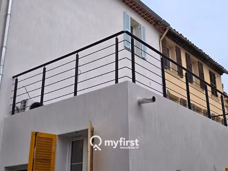 studio entièrement refait à neuf.