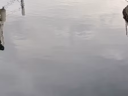 tres rare!!!! port camargue - plage sud - appontement bateau