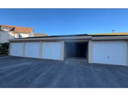 location stationnement  m² t- à berck  90 €