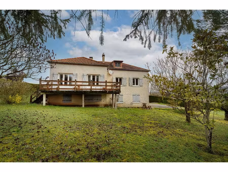 vente maison 5 pièces 98 m² lauzerte (82110)