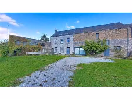 maison en pierre et grange