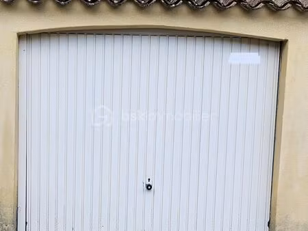 garage/box 15 m² nimes