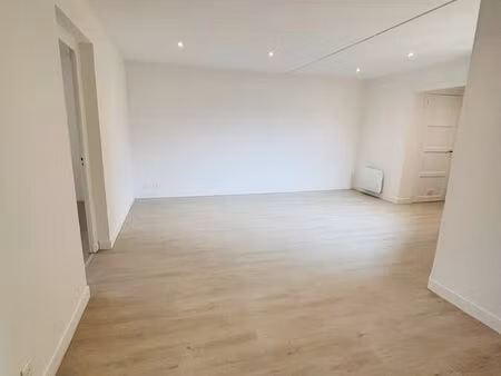 appartement 75 m² entièrement rénové – centre digoin – petite copropriété