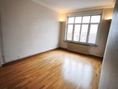 [rare] grand t2 vue sur mer