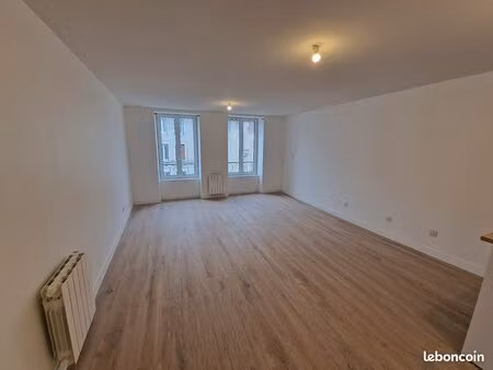 studio 1 pièce 29 m²