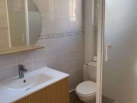 loue t3 haut de villa quartier fort rouge