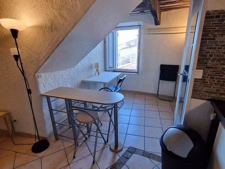 t1 duplex meublé - proche avenue 83 - la valette