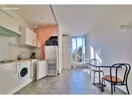 studio 1 pièce 18 m²