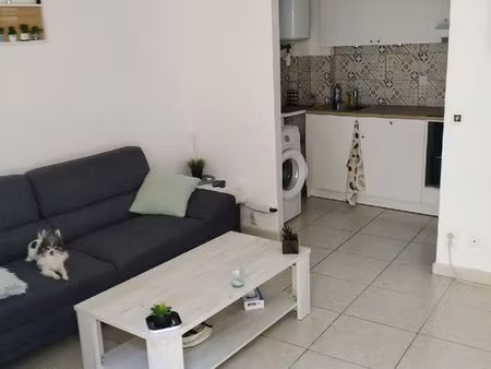 jolie maison rénovée plein centre canet d'aude