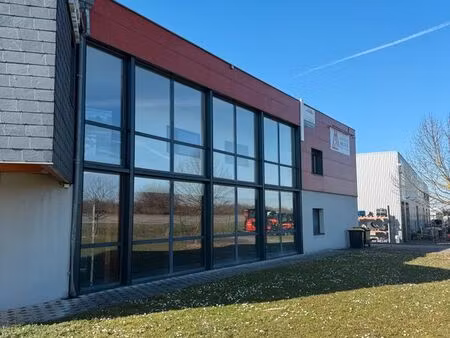 showroom lumineux - idéal exposition / commerce