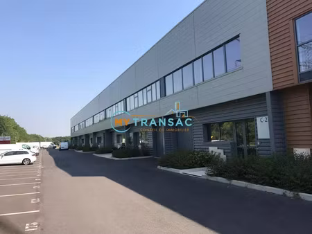 location local industriel 259 m² à bussy-saint-martin (77600)