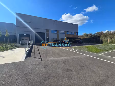 location local industriel 1675 m² à vaires-sur-marne (77360)
