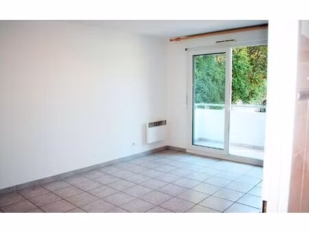 location appartement  m² t-2 à montpellier  546 €