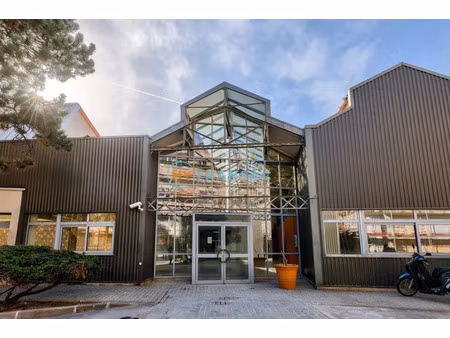 location local industriel 3085 m² à malakoff (92240)