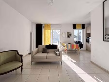 vente appartement 3 pièces à avrillé (49240) : à vendre 3 pièces / 69m² avrillé