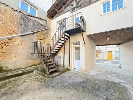 location appartement 1 pièce 23 m² à montguyon (17270)