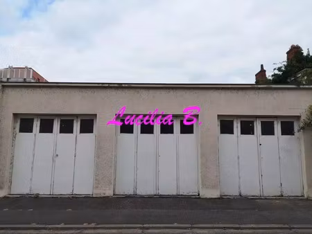location garage à tours (37000)