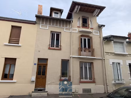 maison de ville à vichy  avec terrasse et jardin