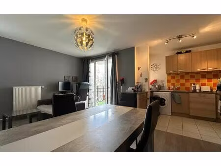 appartement corbeil-essonnes 63.2 m² t-3 à vendre  157 500 €