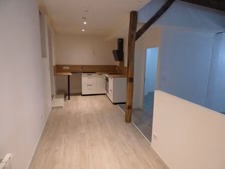 appartement saint amour 3 pièce(s) 83 m2