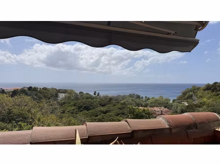 grand t3 meublé à schoelcher avec vue mer