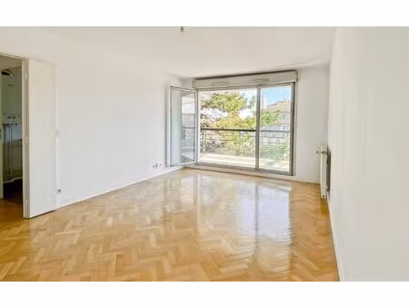 appartement versailles 47.73 m² t-2 à vendre  334 500 €