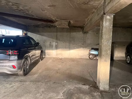 emplacement de parking rue de joinville - quartier village - fontenay-sous-bois