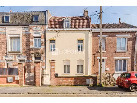 maison de ville avec jardin  possibilité 4 ch  quartier st joseph