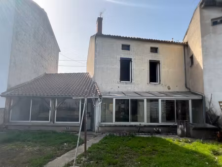 à vendre maison familiale avec jardin et dépendances