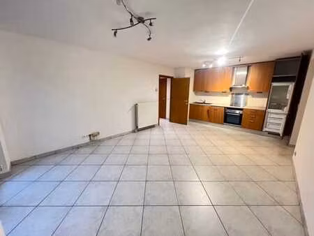 appartement 1 ch rez de chaussée avec parking