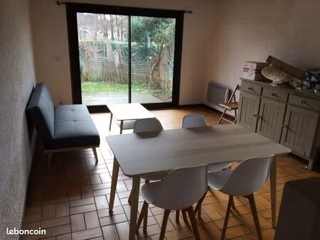 part loue t2 meublé à l'année sur ondres landes  calme proche centre