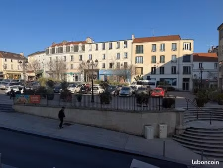 beau 3p refait + parking refait