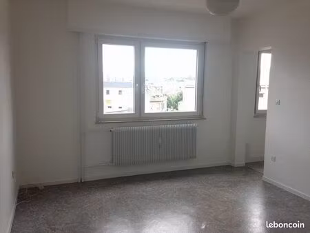 studio 1 pièce 25 m²